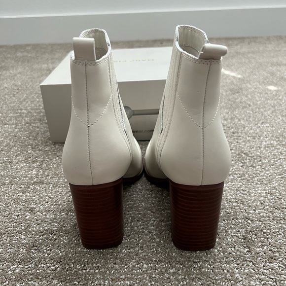 MARC FISHER MATTER BLOCK HEEL BOOTIES - Picture 5 of 8